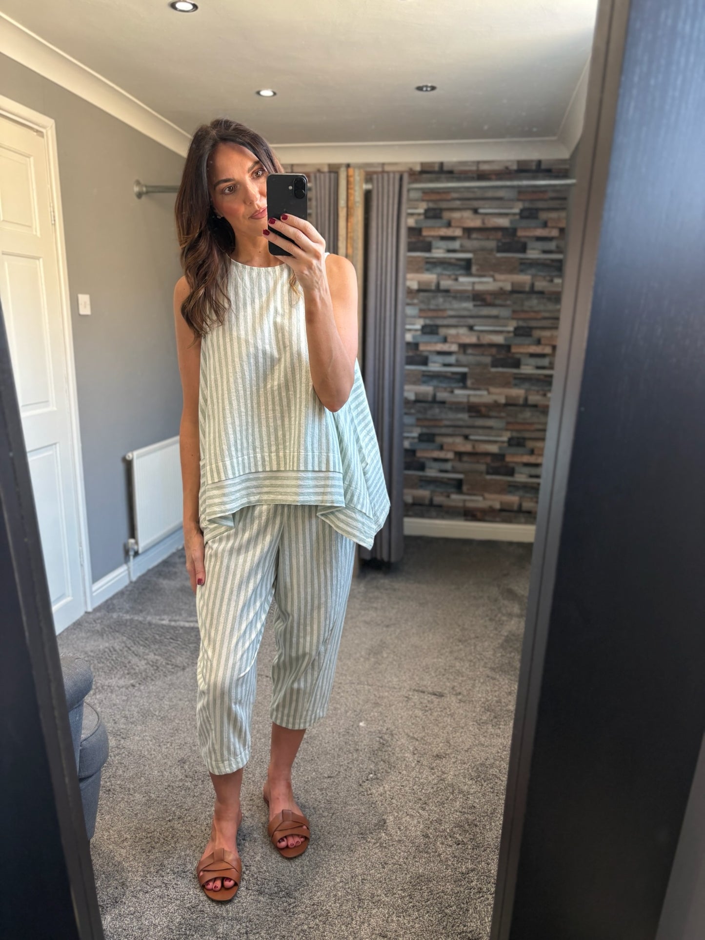 Stripe Linen Barrel Leg Trouser