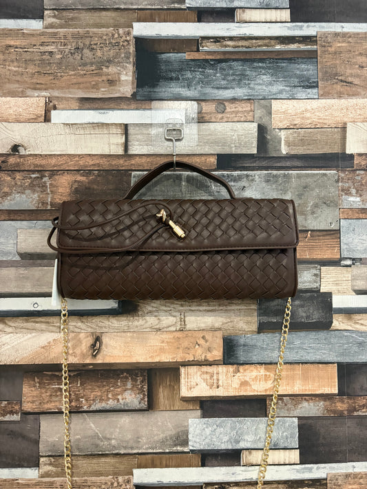 Woven clutch bag
