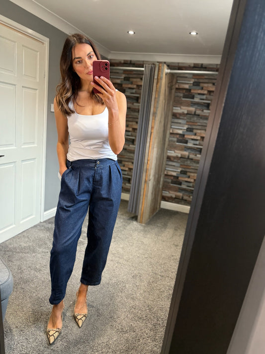 Cigarette style Jeans