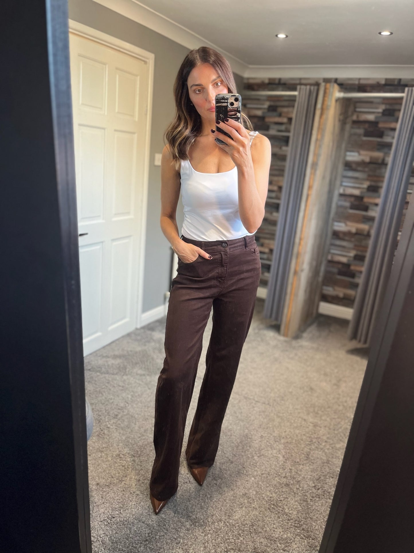 Zip & Pocket Detail Wide Leg Jeans - Brown