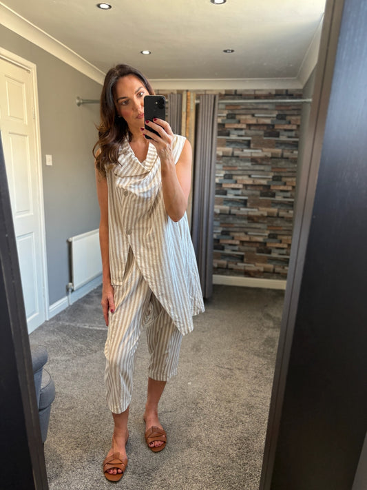 Stripe Linen Barrel Leg Trouser